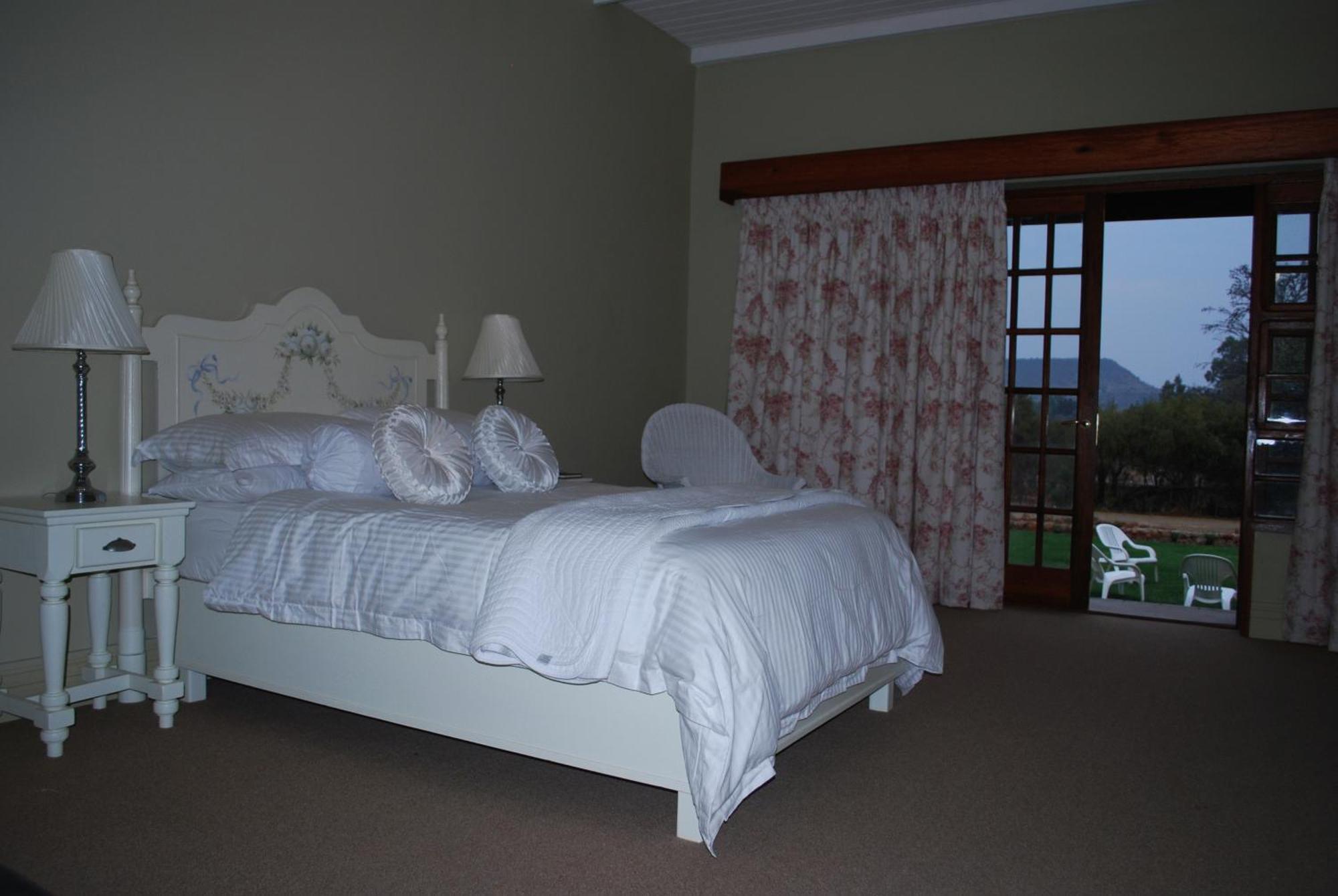 Olive Hill Country Lodge Bloemfontein Esterno foto